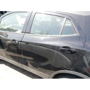 PUERTA TRASERA IZQUIERDA MUY TOCADA 