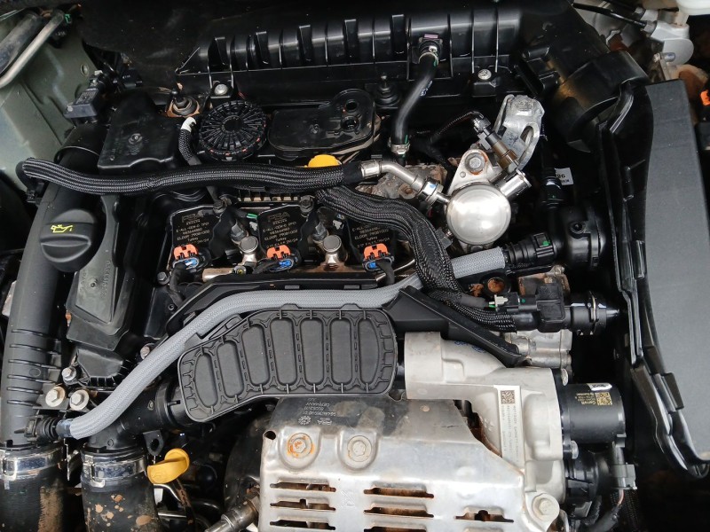 Recambio de despiece motor para peugeot 3008 iii hybrid motor hn09 referencia OEM IAM HN09 HPY  