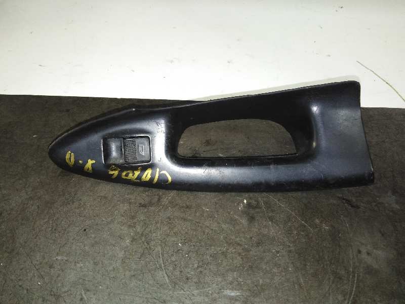 Recambio de mando elevalunas delantero derecho para audi a4 berlina (b5) 1.9 tdi referencia OEM IAM   