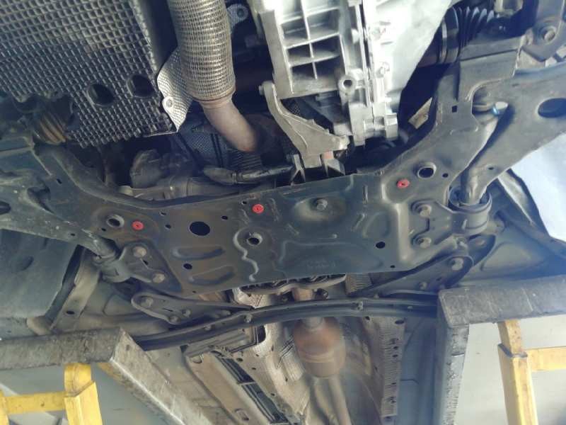 Recambio de puente delantero para ford transit connect furgon 200 l1 ambiente referencia OEM IAM   