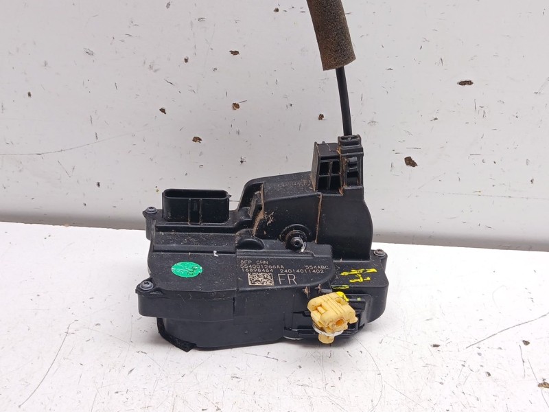 Recambio de cerradura puerta delantera derecha para omoda 5 referencia OEM IAM 554001266aa  