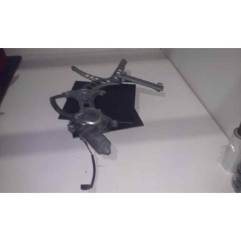 ELEVALUNAS DELANTERO DERECHO 