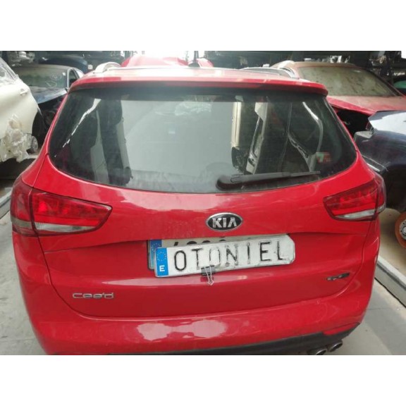 Recambio de porton trasero para kia cee´d 1.6 crdi cat referencia OEM IAM   