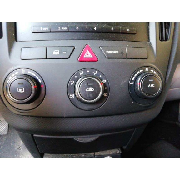 Recambio de mando calefaccion / aire acondicionado para kia cee´d concept referencia OEM IAM   