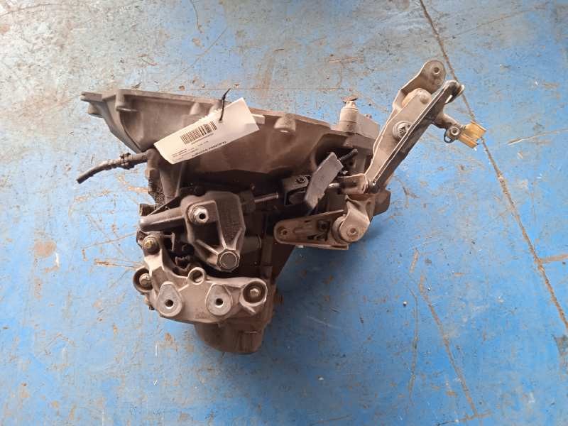 Recambio de caja cambios para opel meriva 1.4 16v referencia OEM IAM B31771F13MN429  