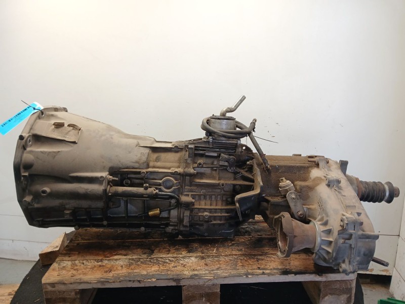 Recambio de caja cambios para jeep cherokee (kj) 2.4 cat referencia OEM IAM P52104708AB 119.942KM MANUAL 6V 4X4