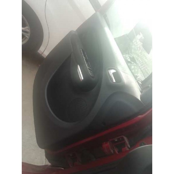 Recambio de guarnecido puerta delantera izquierda para citroen c3 picasso sx referencia OEM IAM   