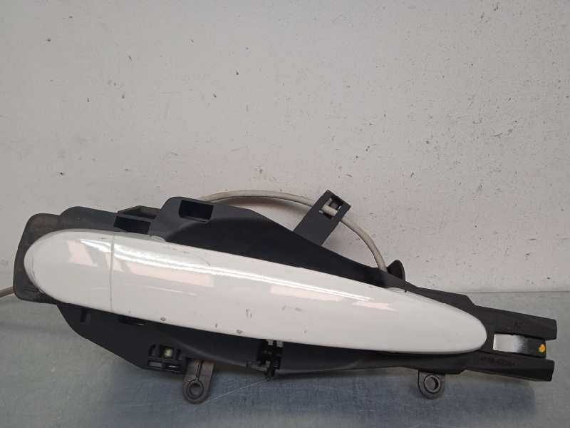 Recambio de maneta exterior delantera derecha para bmw serie 3 berlina (e90) 318d referencia OEM IAM  BLANCO 