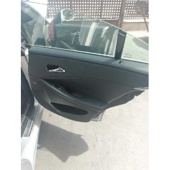 GUARNECIDO PUERTA TRASERA DERECHA 