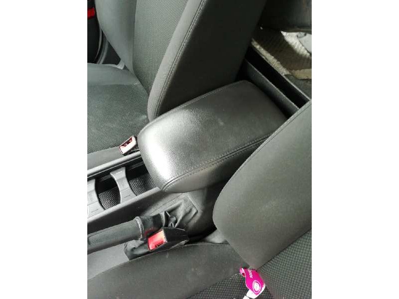 Recambio de apoyabrazos central para ford focus lim. 1.0 ecoboost cat referencia OEM IAM   