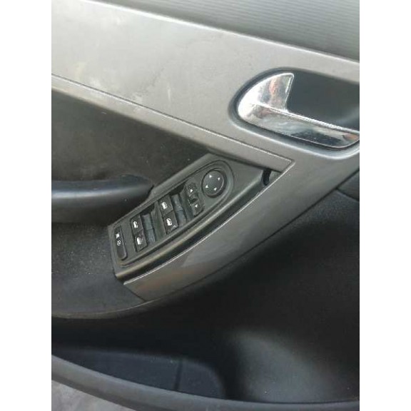 Recambio de mando elevalunas delantero izquierdo para citroen c4 grand picasso avatar referencia OEM IAM   