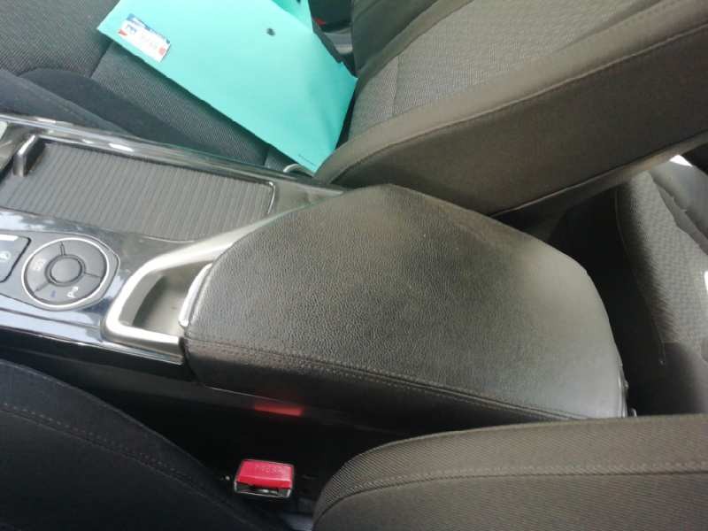 Recambio de apoyabrazos central para hyundai i40 premium referencia OEM IAM   