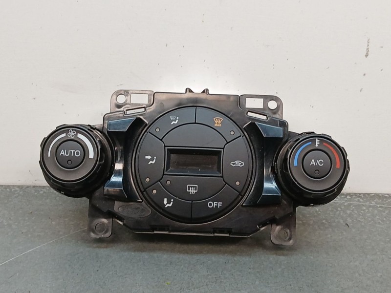 Recambio de mando climatizador para ford fiesta (ccn) trend referencia OEM IAM c1bt18c612ab  