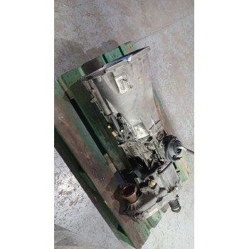 Recambio de caja cambios para jeep cherokee (kj) 2.4 cat referencia OEM IAM P52104708AB 119.942KM MANUAL 6V 4X4