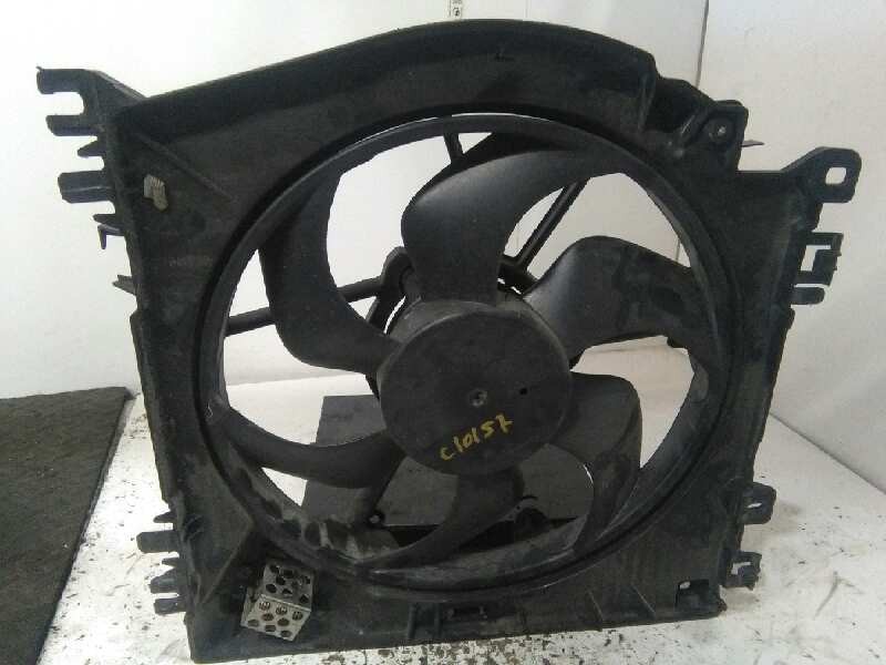 Recambio de electroventilador para renault clio iii tom tom edition referencia OEM IAM 8200966248  