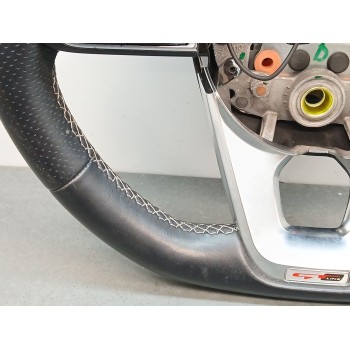 Recambio de volante para kia ceed gt line referencia OEM IAM gt line 56100j7aa0sa1 desgastado