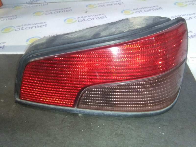 Recambio de piloto trasero derecho para peugeot 306 berlina 3/5 puertas (s1) graffic referencia OEM IAM   