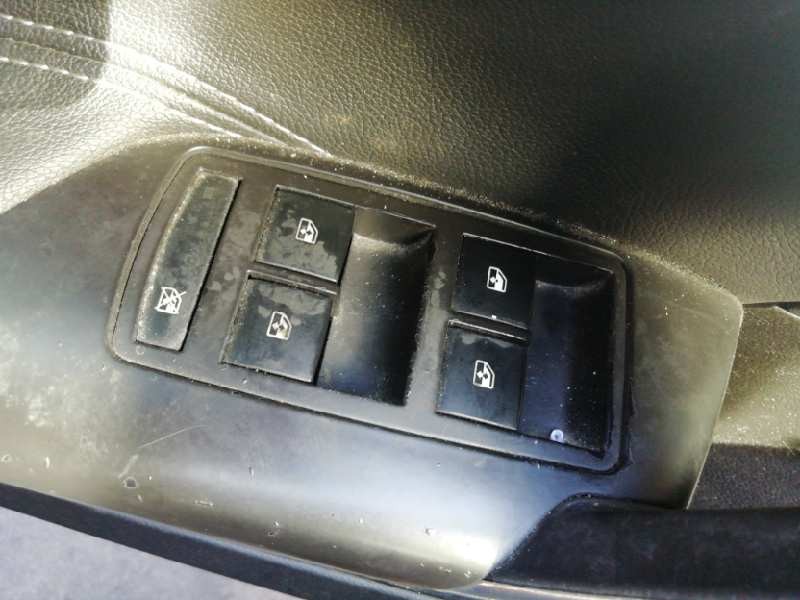 Recambio de mando elevalunas delantero izquierdo para opel insignia berlina cosmo referencia OEM IAM 13305011  4 TECLAS