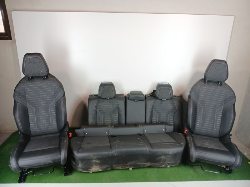 Recambio de juego asientos completo para peugeot 3008 iii hybrid motor hn09 referencia OEM IAM   