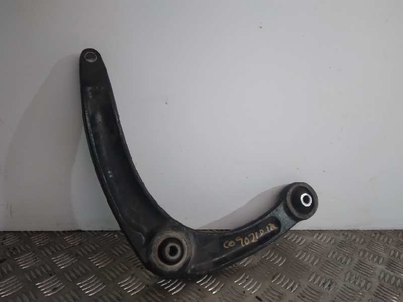 Recambio de brazo suspension inferior delantero izquierdo para citroën c4 berlina referencia OEM IAM 566793  