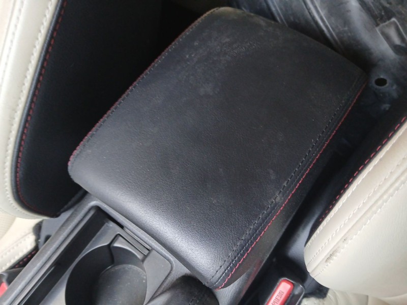 Recambio de apoyabrazos central para mazda 6 station wagon (gj, gl) 2.2 d referencia OEM IAM   