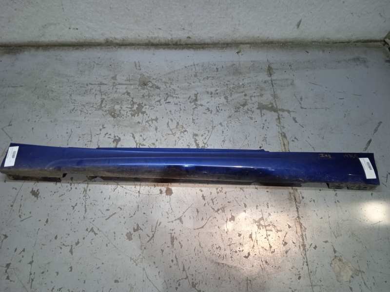 Recambio de faldon lateral para bmw serie 1 berlina (e81/e87) 116d referencia OEM IAM  IZQUIERDO 3 PUERTAS