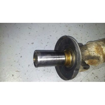 Recambio de transmision central para mitsubishi montero (l040) referencia OEM IAM   PARTE TRASERA