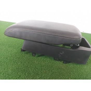 Recambio de apoyabrazos central para mazda cx-7 (er) luxury referencia OEM IAM  CUERO NEGRO 