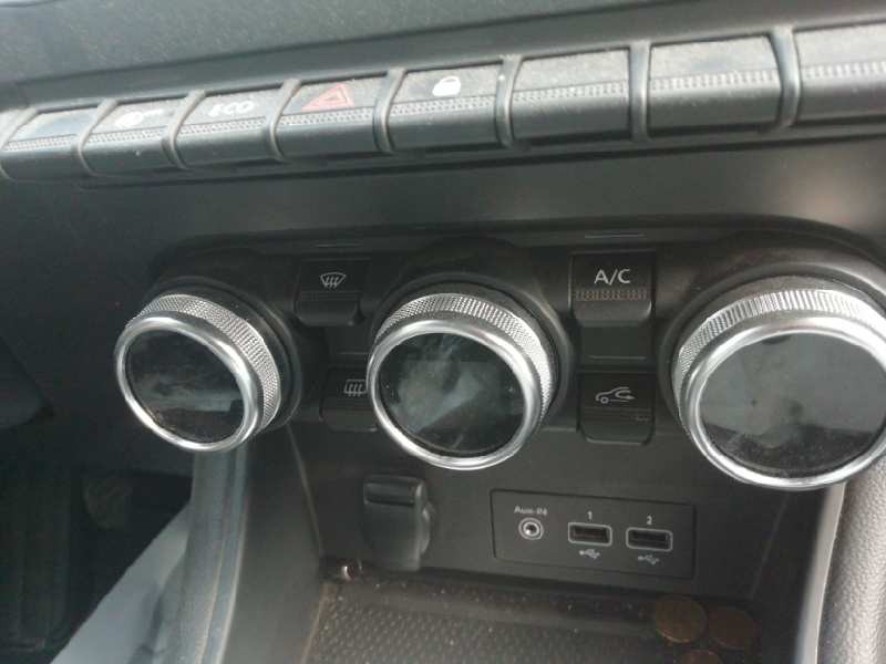 Recambio de mando climatizador para renault captur ii intens referencia OEM IAM 275100936R  