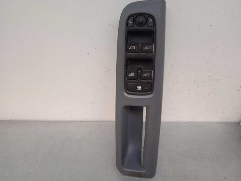 Recambio de mando elevalunas delantero izquierdo para volvo v50 familiar 1.8 cat referencia OEM IAM 30795081  4 TECLAS