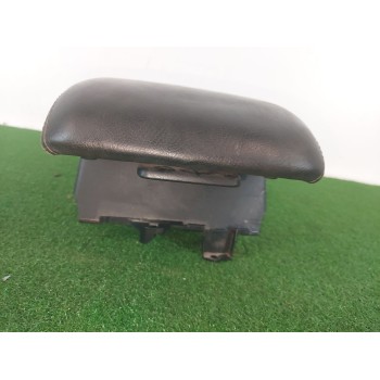 Recambio de apoyabrazos central para mazda cx-7 (er) luxury referencia OEM IAM  CUERO NEGRO 