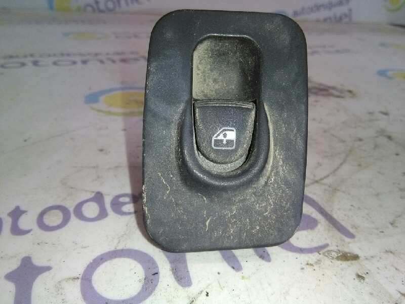 Recambio de mando elevalunas trasero izquierdo para toyota auris luna referencia OEM IAM 735360607  