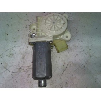 Recambio de motor elevalunas delantero izquierdo para mercedes-benz clase clk (w209) coupe 270 cdi (209.316) referencia OEM IAM 