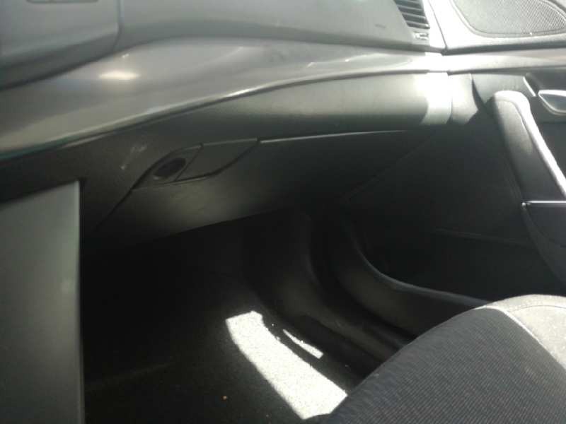 Recambio de guantera para hyundai i40 premium referencia OEM IAM   