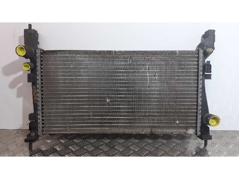 Recambio de radiador agua para fiat fiorino básico referencia OEM IAM 51780659 1330T9 1330T9