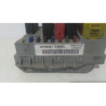 Recambio de caja reles / fusibles para fiat punto berlina (188) 1.9 diesel eco referencia OEM IAM 46768481  
