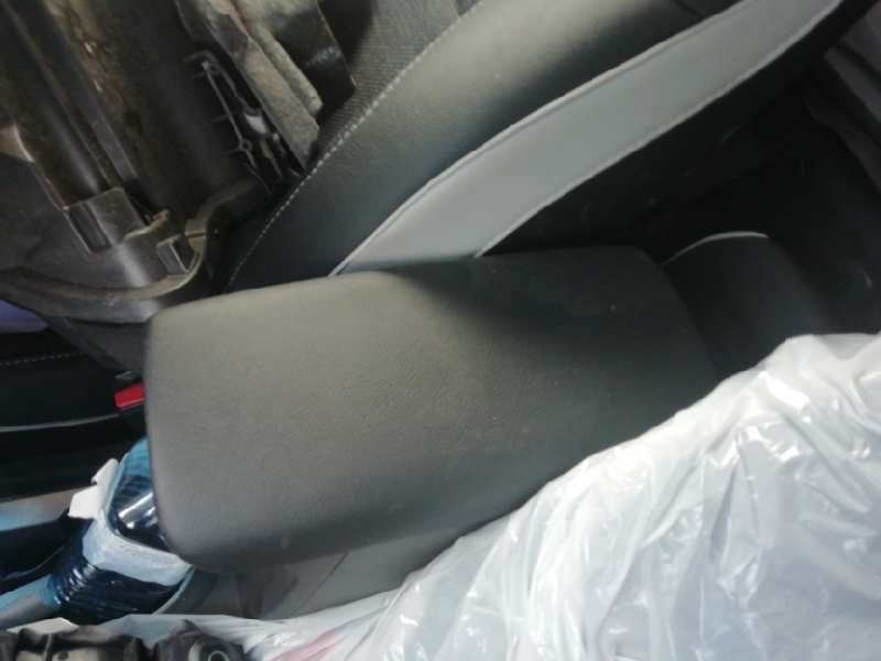 Recambio de apoyabrazos central para renault captur ii intens referencia OEM IAM 969308198R ROCE 