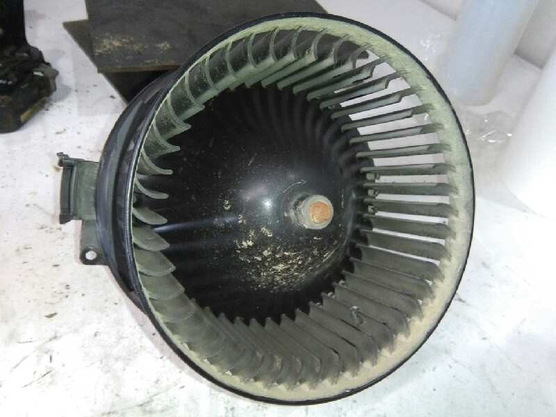 Recambio de motor calefaccion para ford fiesta (ccn) sync edition referencia OEM IAM VP8E2H18456AB  2 PINS