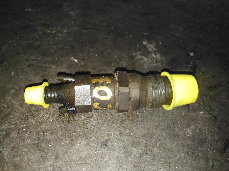 Recambio de inyector para volkswagen polo berlina (6n1) 1.9 diesel referencia OEM IAM 028130201C  