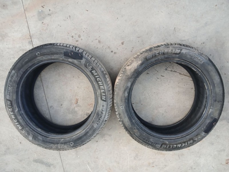 Recambio de neumatico para peugeot 3008 iii hybrid motor hn09 referencia OEM IAM 225-55-19 103V X2 19