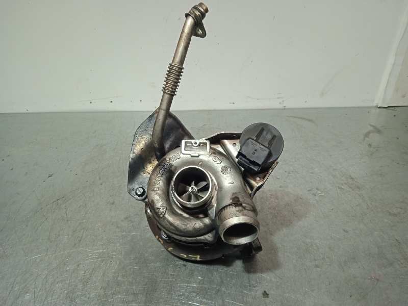 Recambio de turbocompresor para land rover range rover sport 2.7 td v6 cat referencia OEM IAM 53041015186A  