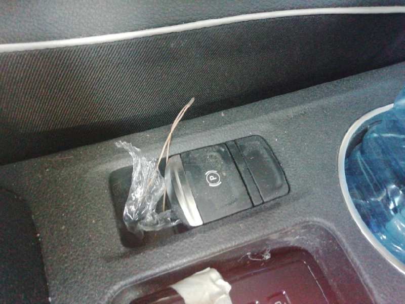 Recambio de palanca freno de mano para renault captur ii intens referencia OEM IAM  PULSADOR FRENO ELECTRICO 