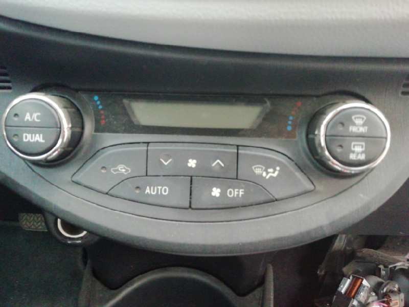 Recambio de mando climatizador para toyota yaris hybrid feel! referencia OEM IAM   