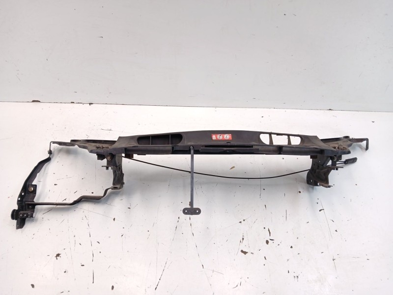 Recambio de panel frontal para mercedes-benz clase c (w204) c 220 cdi (204.008) referencia OEM IAM A2046200072  