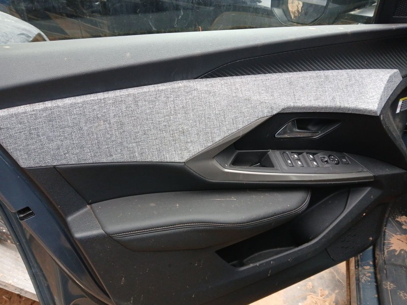 Recambio de guarnecido puerta delantera izquierda para peugeot 3008 iii hybrid motor hn09 referencia OEM IAM   