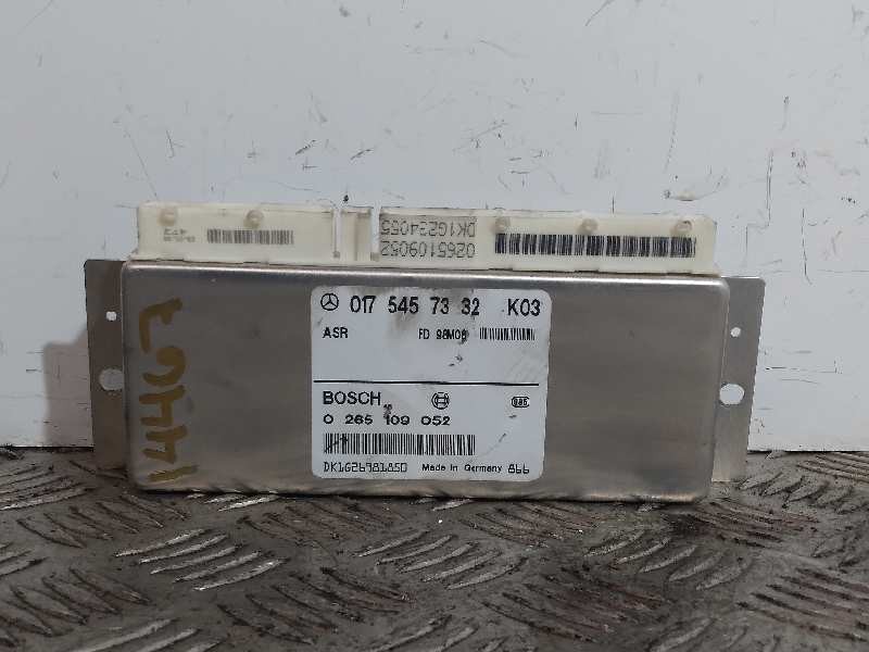 Recambio de centralita asr para mercedes-benz clase e (w210) berlina 240 (210.061) referencia OEM IAM 0175457332 BOSCH 026510905