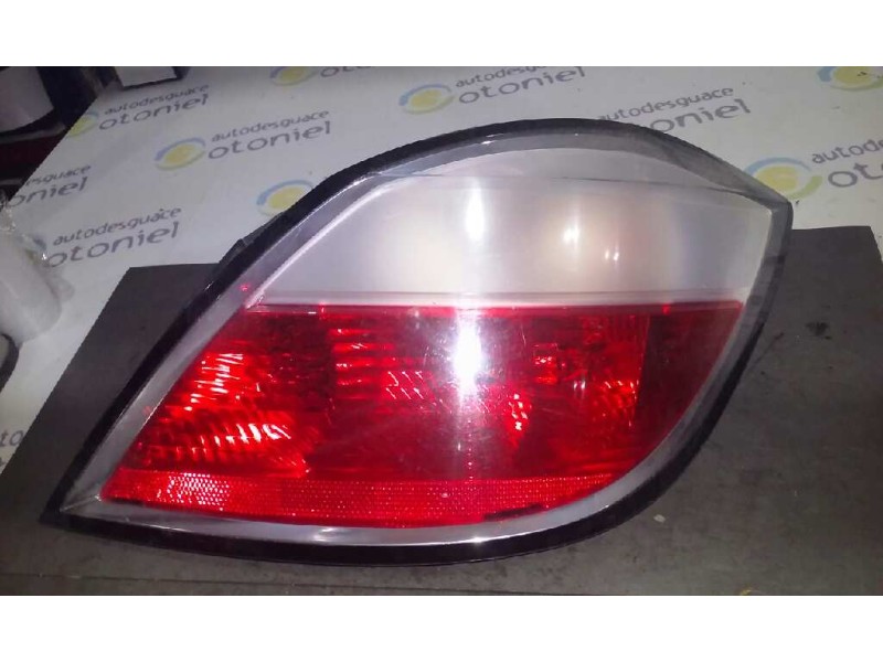 Recambio de piloto trasero derecho para opel astra h berlina 1.6 16v referencia OEM IAM   
