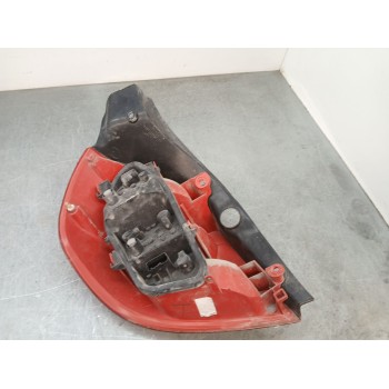 Recambio de piloto trasero derecho para renault clio iii (br0/1, cr0/1) 1.4 16v referencia OEM IAM 8200459960  