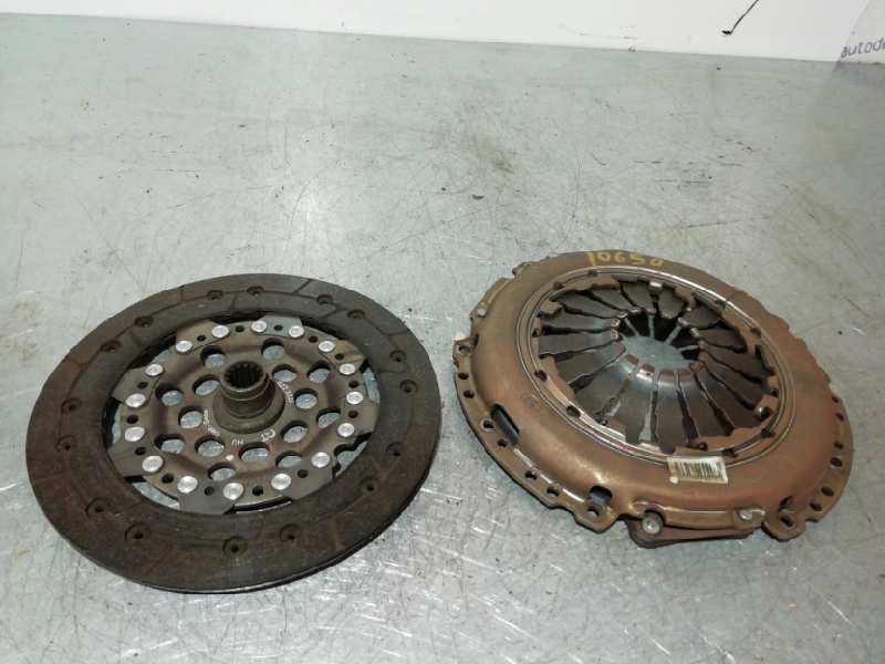 Recambio de kit embrague para opel meriva enjoy referencia OEM IAM  DISCO Y MAZA 