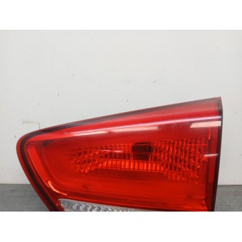 Recambio de piloto trasero derecho interior para kia carens iv 1.7 crdi referencia OEM IAM 92404A4010  